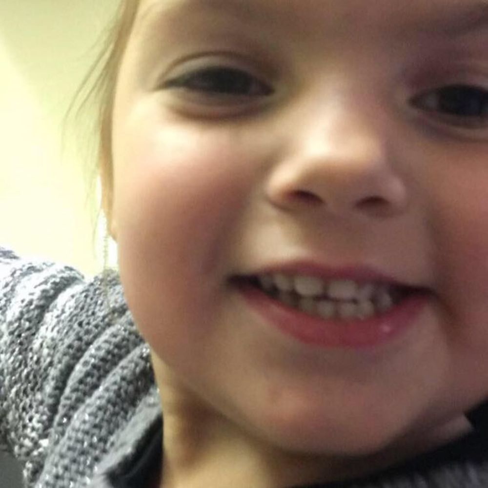 Meet your Posher, Antonia